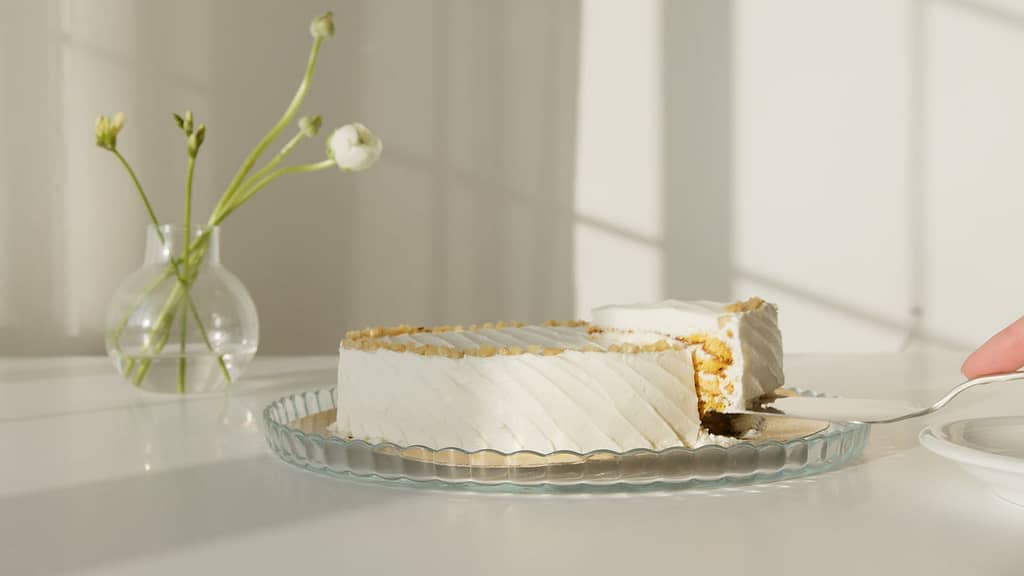 white cake