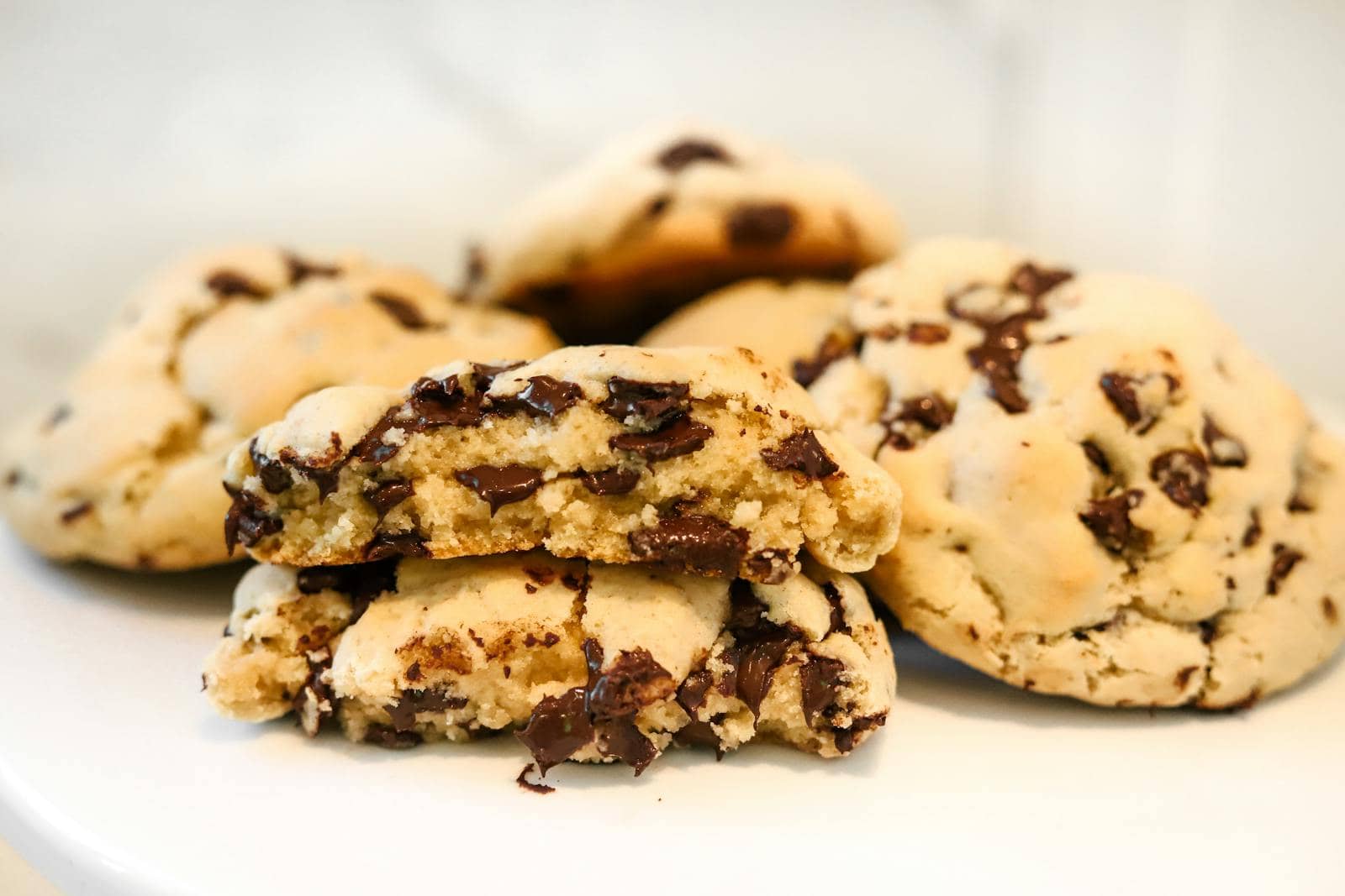 almond flour chocolate chip cookies